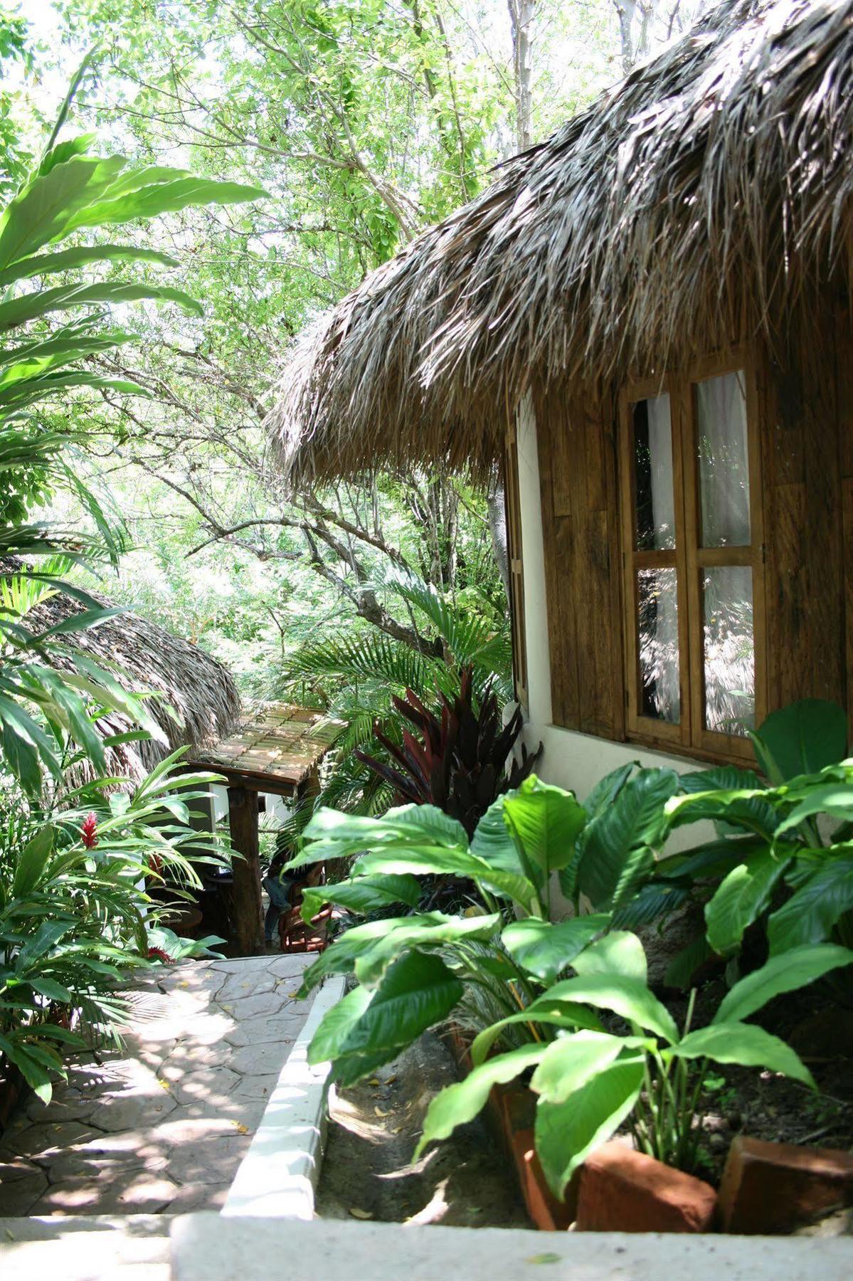 Hotel Cabanas Biuzaa Zipolite Exterior foto